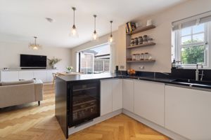 Kitchen- click for photo gallery